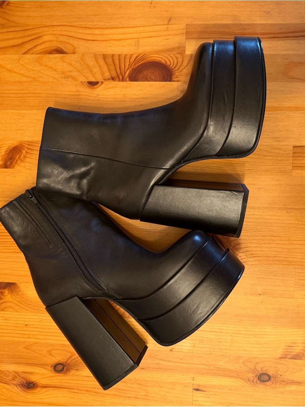 Steve Madden Black Leather Platform Boots